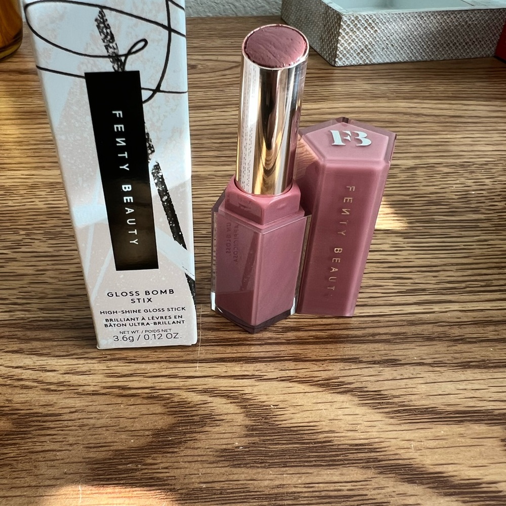 Fenty Beauty Gloss Bomb Stick NIB- UNUSED- Color “Is It Fussy” (Pinkish/Mauve)